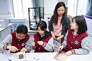 北京新府學(xué)外國(guó)語(yǔ)學(xué)校預(yù)備班（九年級(jí)）招生簡(jiǎn)章