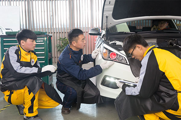 ��ͨ����ѧУ