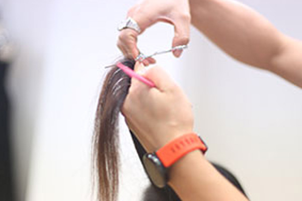 �Ʒ���ױ����