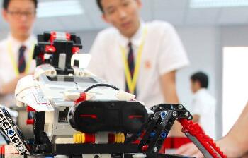 北京德闳学校高中部招生简章