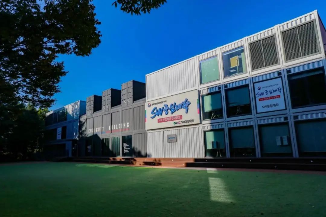 �������ɴ�ѧ������������