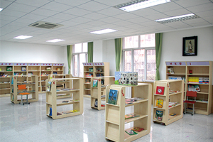 三河市燕橋學校閱讀室