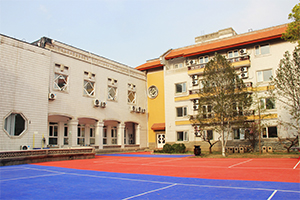 北京東方紅學(xué)校操場