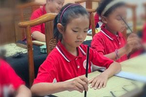 北京東方紅學(xué)校宏夏學(xué)院初中部招生簡章