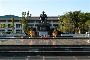 ̩���ο����Ӵ�ѧ