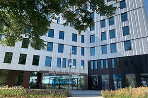  Ӣ���ϰ��նٴ�ѧ������������