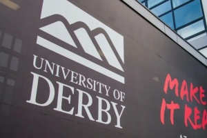 Ӣ���±ȴ�ѧ������������