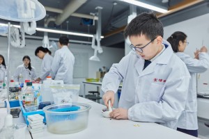 北京朝陽區一土致知學校實驗室