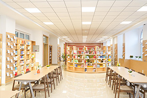 天津市新城高級中學圖書館