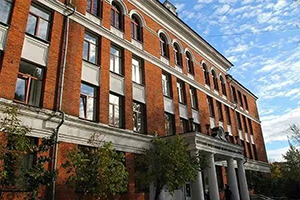 ����˹ʩ���ؿ�����ѧԺ������������