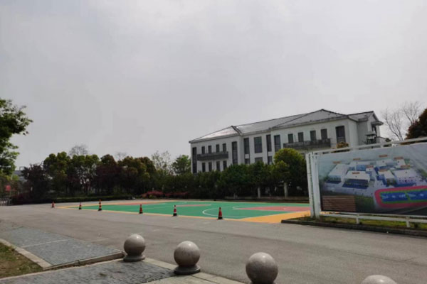 ���ݻ�Դ����ѧУ