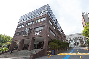 ����������ѧ����0+4��������