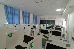 北京市博文學校機房