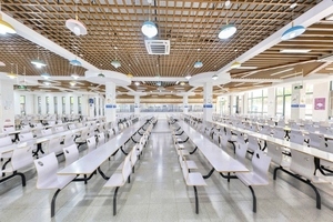 成都市郫都区绵实外国语学校食堂