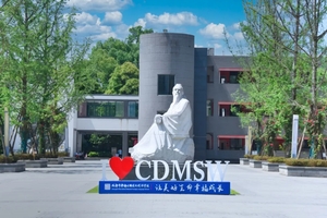 �ɶ���ʵ����в�