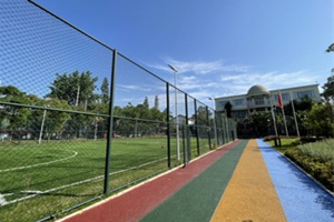 美中国际爱智学校新加坡预科中心操场