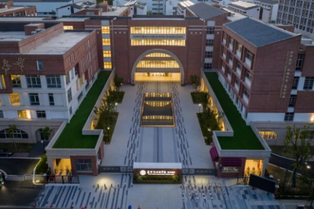 ���������ѧУ����У��