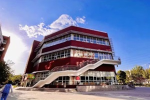 北京外国语大学外籍人员子女学校(地址：北外附校)教学楼