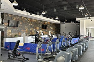 大连东软国际课程中心健身房