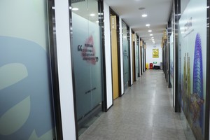 北京新东方欧亚教育国贸校区走廊