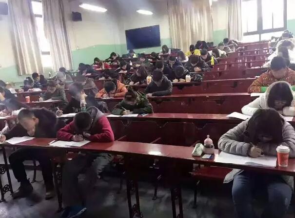 北京航空航天大学3+2留学期中考试进行中