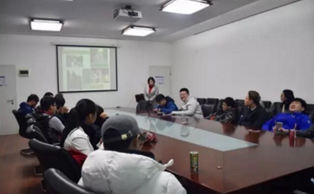 美国佛蒙特大学校方代表来访对外经济贸易大学