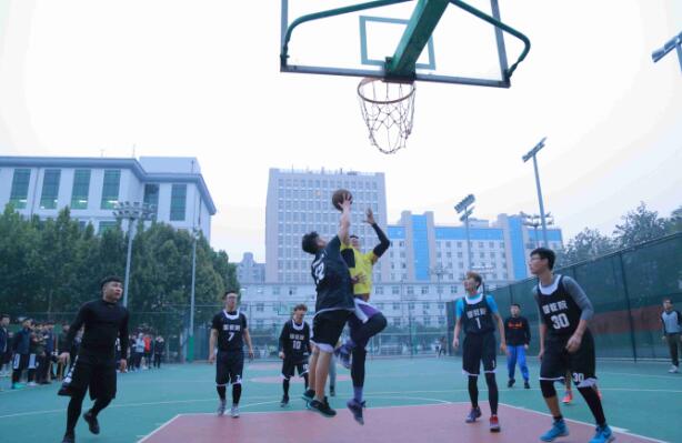 中央财经大学外国语学院16届篮球联赛顺利结束