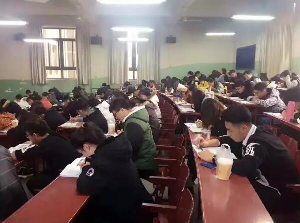 北京航空航天大学3+2留学期中考试进行中