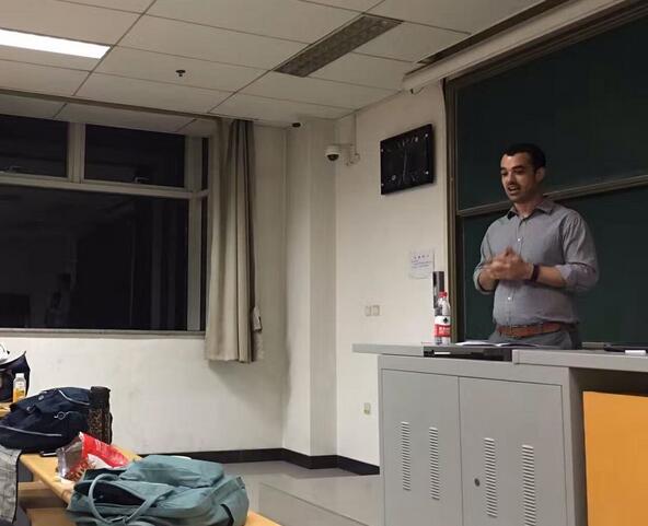 基尔大学代表来访中国传媒大学