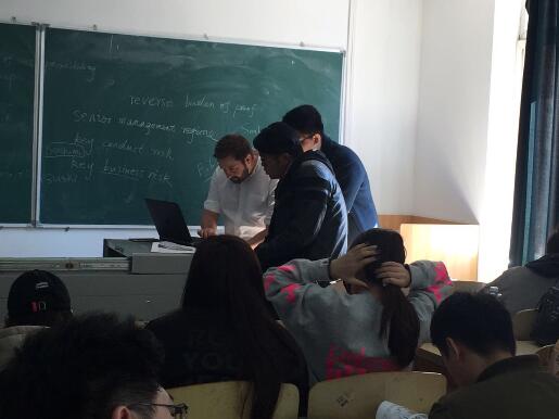 北航3+2留学英国罗汉普顿大学讲座顺利举行