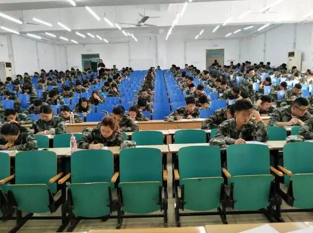 北航留学班2017级新生分班考试顺利举行