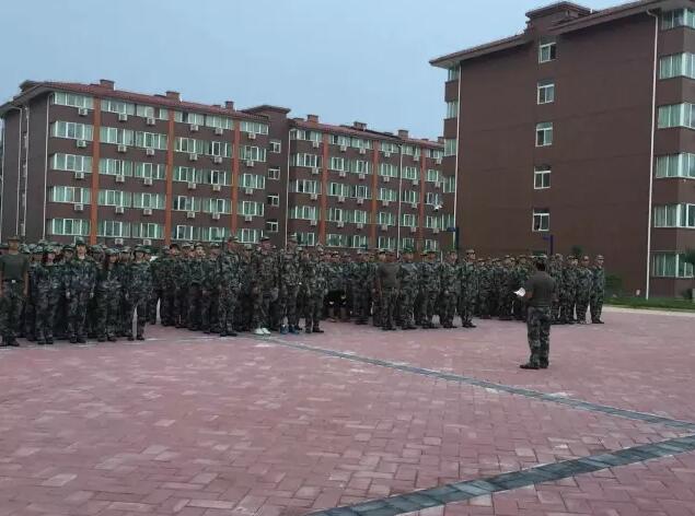 北航出国留学2017级新生开学军训整装待发