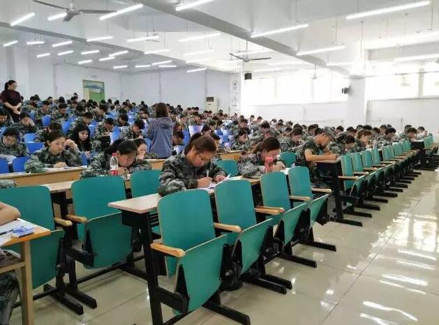 北航留学班2017级新生分班考试顺利举行