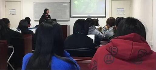英国雷丁大学代表来访对外经济贸易大学