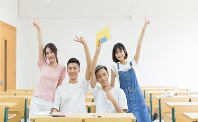 文学在职研究生考试科目有哪些？