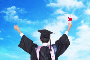 报考2019年广东在职研究生需要满足什么条件?