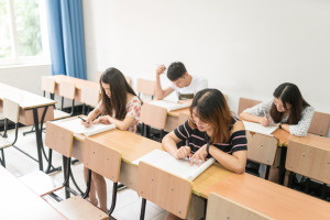 函授本科能报考医学在职研究生吗?