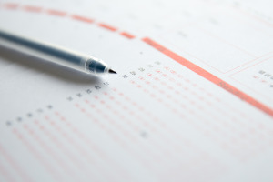 专科生可以报考管理科学与工程在职研究生吗?