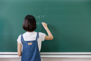 报考云南在职研究生能提升学历吗?