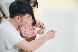 中國政法大學在職研究生什么時候上課