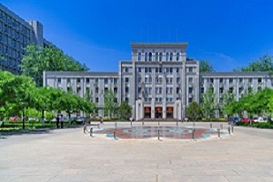 报考中外合作办学3+2留学项目时，学生除了比较重视合作院校排名外，还非常重视项目管理是否非常“水”，比如：报考北京理工大学3+2留学的学生经常会问：管理严格吗?