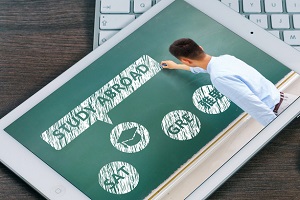 对外经济贸易大学3+2留学春季招生看哪些成绩呢?