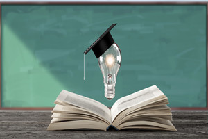 2025年长江大学在职研究生可以获得学历证书吗?