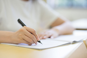 河南财经政法大学在职研究生学位证有什么用?