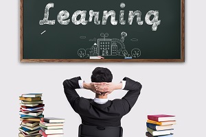 首都经济贸易大学出国留学入学考试