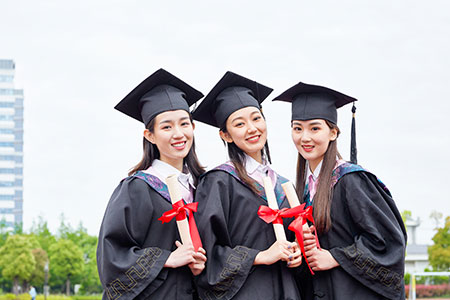 錦州醫(yī)科大學(xué)在職研究生是不是免試入學(xué)