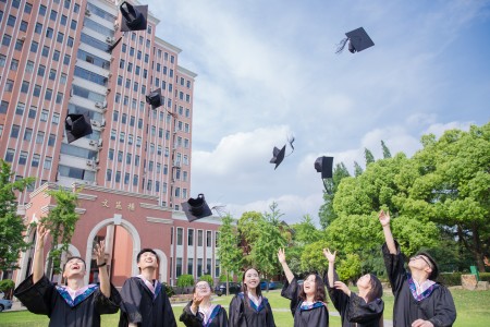 2025年海南英雅盛彼德學校升學率怎么樣？