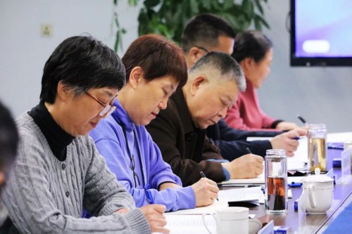 北京懷柔索蘭諾中學(xué)座談會