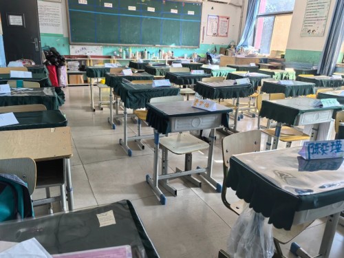 华油荣德小学期中家长会