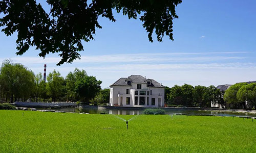 北京東方紅學校高中部中考成績要求